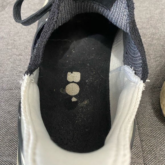 Adidas Oreo UltraBoost - Picture 6 of 8